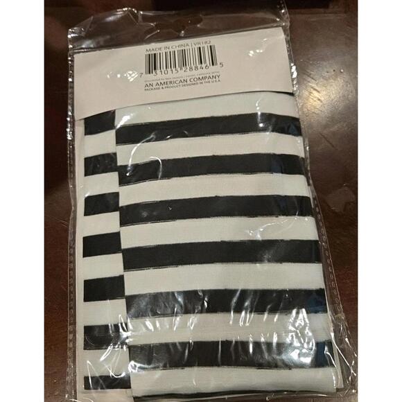 “Kids Halloween Knee High Socks – for Girls & Boys - Picture 1 of 2